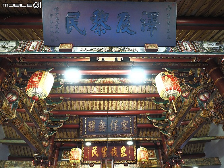 彰化 彰邑聖王廟(威惠宮)、大西門福德祠、彰邑關帝廟、彰邑慶安宮、懷忠祠、曇花佛堂、梨春園曲館 — 彰化市區古蹟探訪之一