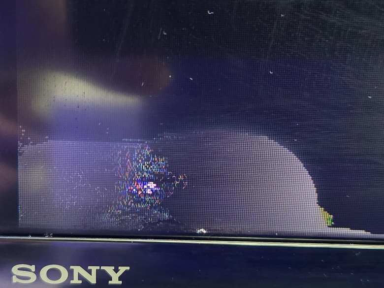 點我看大圖 SONY XRM-65X90K 65吋電視,螢幕出現垂直黑線條,求救!請分享更換面板以後的使用經驗!