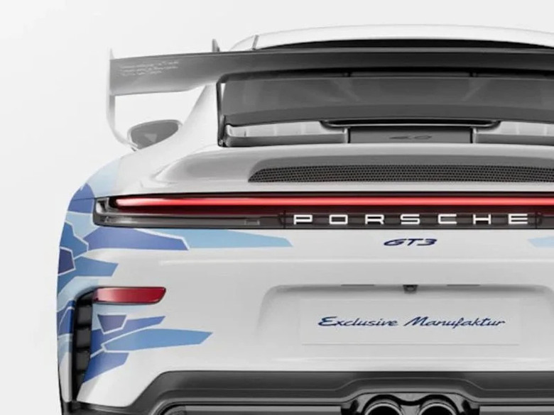 日本才有的911 GT3長這樣！切子玻璃＋藍染元素一次到位