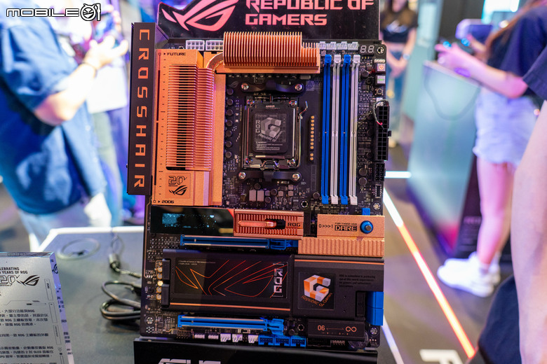 ROG 啟動 20 周年慶祝活動 首波復刻限量 CROSSHAIR 2006 主機板與 T1 戰隊聯名顯示卡登場 還有 ARCANA 限量紀念款記憶體