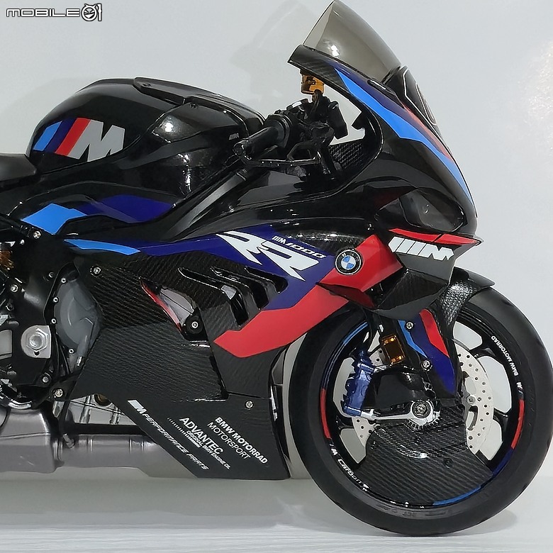 點我看大圖 🔧【模型新手也能輕鬆組 Part5】🏍️ 1/9 MENG MT-009S 1/9 BMW M1000RR 悅色版