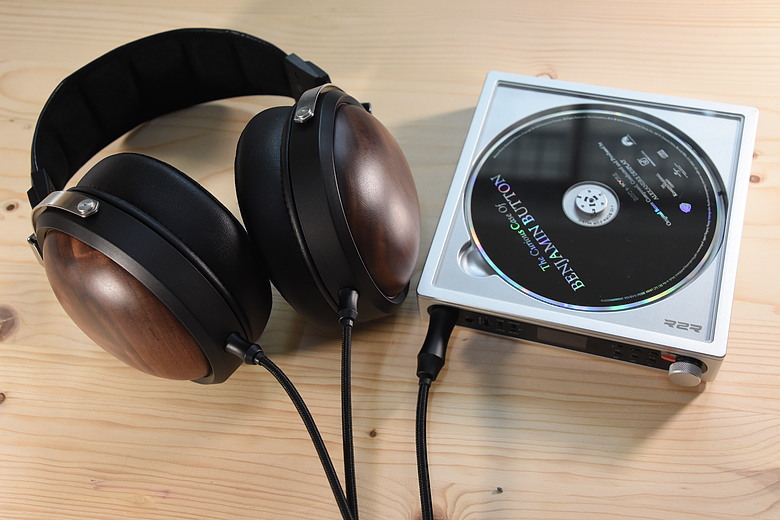 點我看大圖 FIIO DM15 R2R 藍牙 Hi-Fi CD 隨身播放機~是CD播放機,也是自然音色的USB R2R DAC