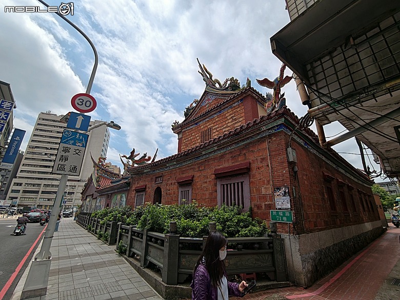 桃園景福宮、大廟口派出所、桃園77藝文町、桃園文學館、桃園市新住民文化會館、桃園軌道願景館、米倉劇場、桃園文昌宮、桃園第一街 — 2026桃園舊市區與古城巡訪