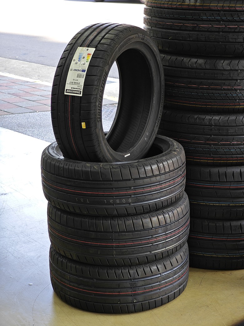 [換胎分享] MX-5 Bridgestone Potenza Sport