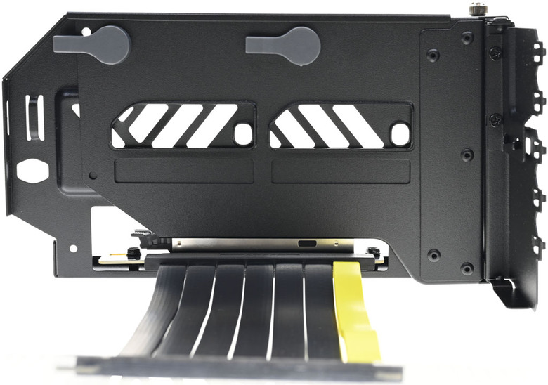 動爪玩MSI GEFORCE RTX 5090 32G LIGHTNING Z