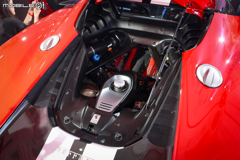 Ferrari 849 Testarossa 台灣正式發表｜1050匹的驚人綜效輸出、賽車基因的道路版化身！