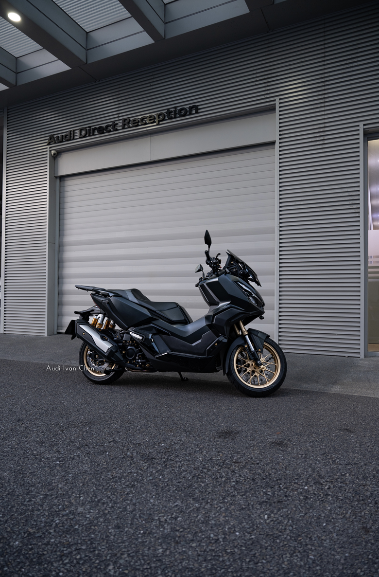 ADV350 改裝心得|Andreani 前叉+Öhlins 後避震全面升級