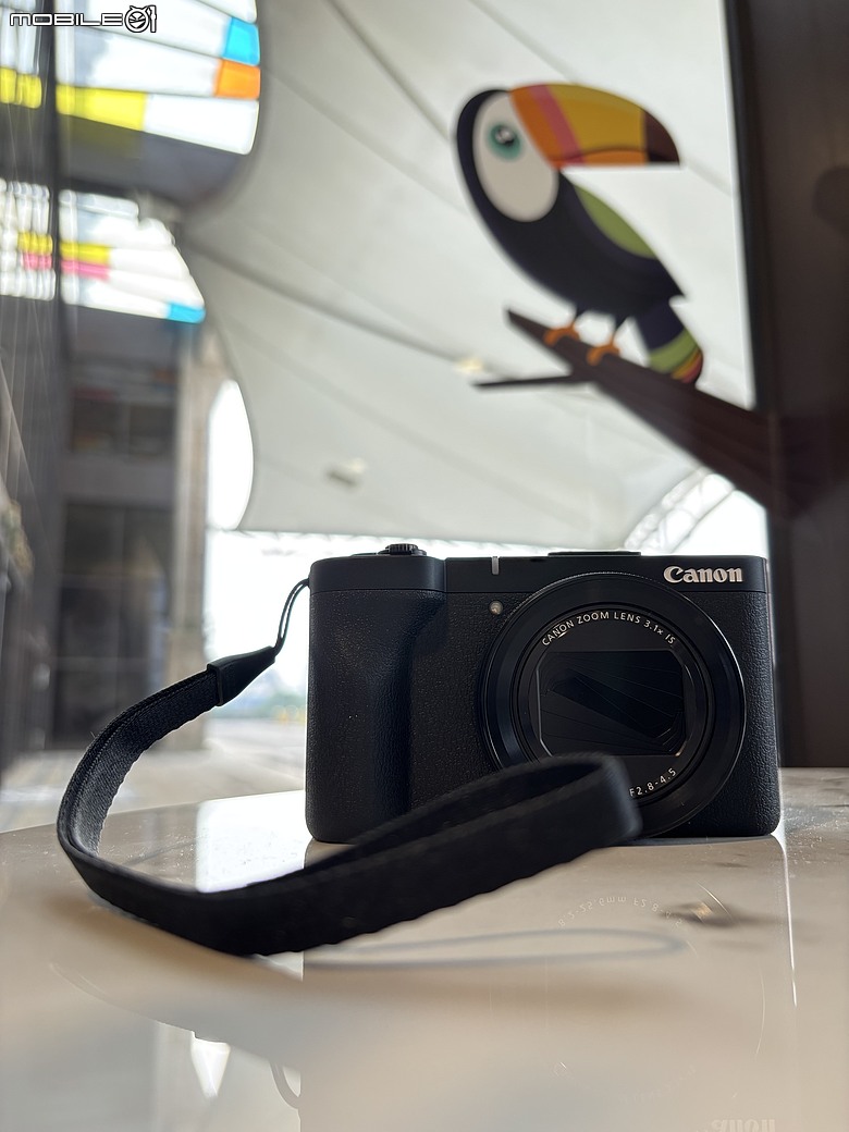 Canon PowerShot V1｜一通像詐騙的電話，讓我抽中相機75折，還順手搞定 App 中文化