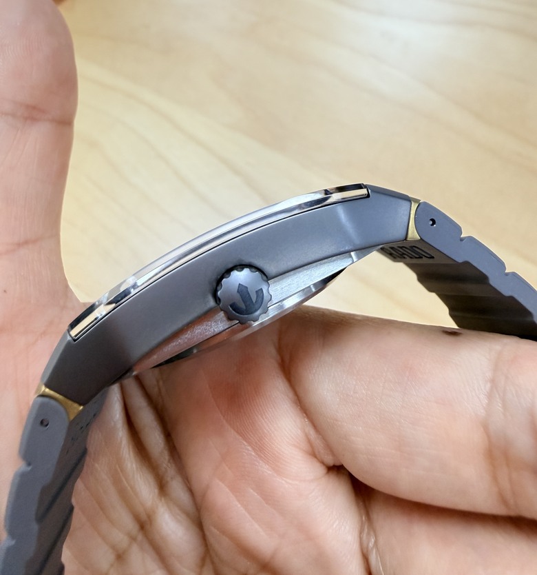【開箱】方的、鏤空的、還全陶瓷 — Rado Anatom Skeleton 入手小記