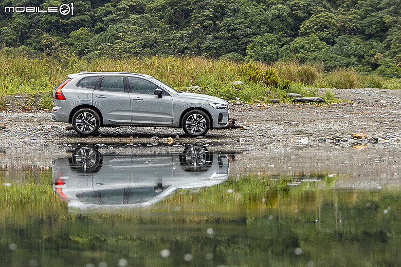 Volvo 小改款 XC60 B5 試駕｜保留核心優勢，高級感再強化！