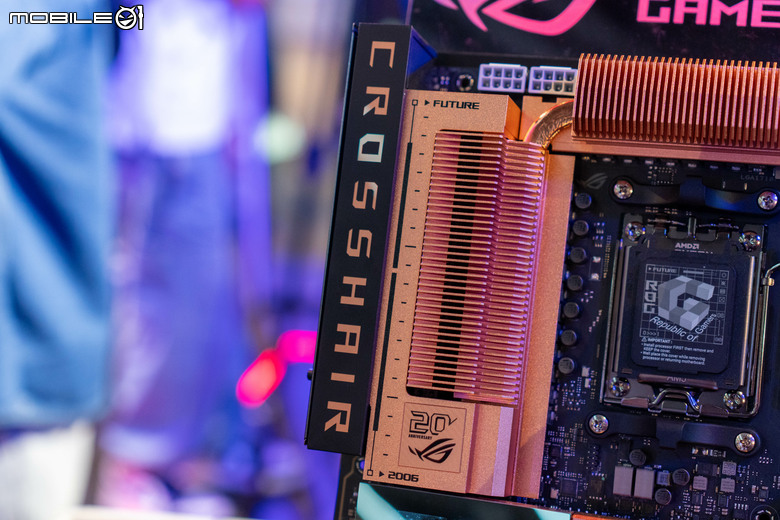 ROG 啟動 20 周年慶祝活動 首波復刻限量 CROSSHAIR 2006 主機板與 T1 戰隊聯名顯示卡登場 還有 ARCANA 限量紀念款記憶體