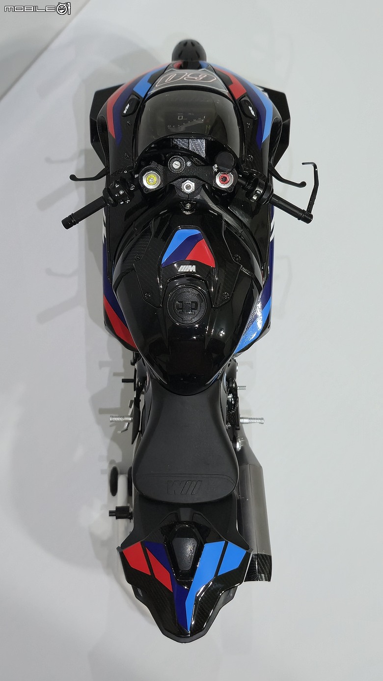 點我看大圖 🔧【模型新手也能輕鬆組 Part5】🏍️ 1/9 MENG MT-009S 1/9 BMW M1000RR 悅色版