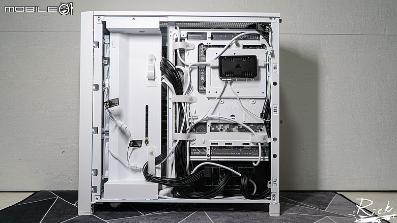點我看大圖 【開箱】木紋靜謐氣息 | CORSAIR FRAME 4000D WOOD RS WHITE