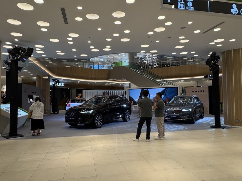 台中三井LaLaPort巧遇XC60巡展