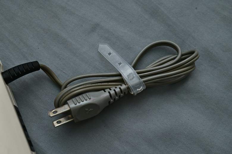 [開箱]全新三菱電機 SG-1300 翻頁鐘開箱分享