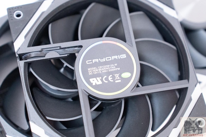 又一圓臉冷頭?! Cryorig 快睿歐CRYO360