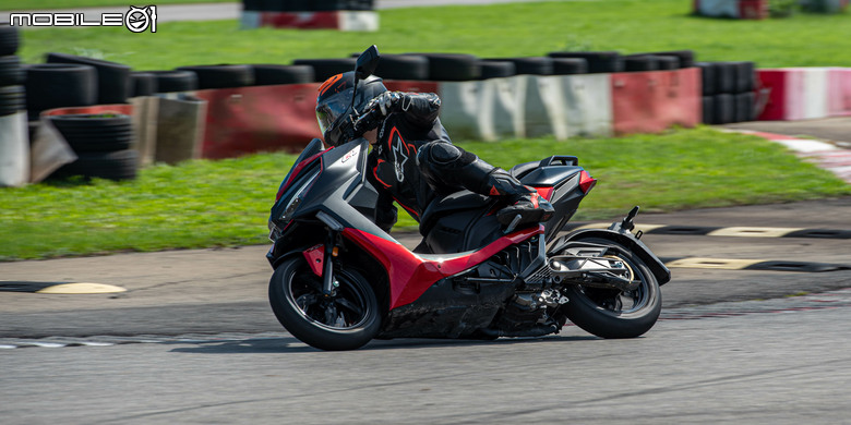 KYMCO G7 賽道試駕｜電推、減重轉生大進化！