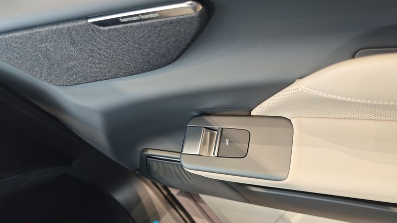 Volvo New XC70 - 境外首次素人試駕分享(應該是啦~)