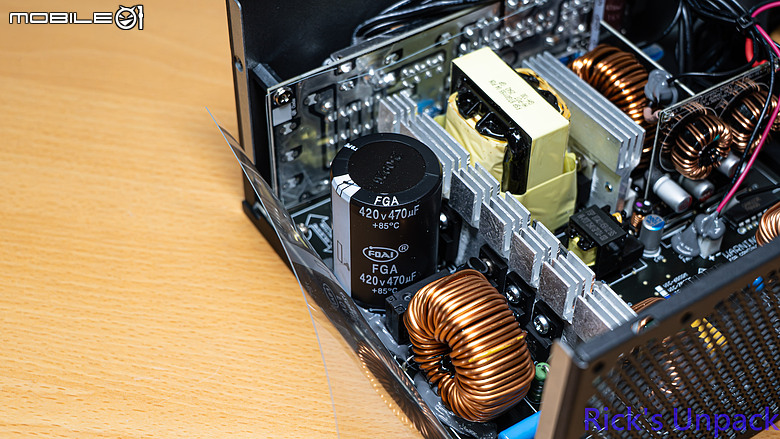 【開箱】高CP金牌全模組電源 | FSP VIC GM 850W