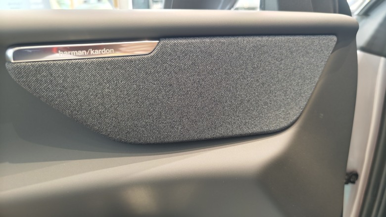 Volvo New XC70 - 境外首次素人試駕分享(應該是啦~)
