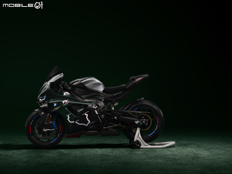 點我看大圖 曼島TT歡慶115屆!BMW Motorrad推出曼島TT特仕版M 1000 RR!