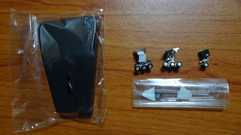 【開箱】1/400 金屬客機模型