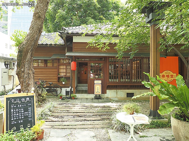 桃園景福宮、大廟口派出所、桃園77藝文町、桃園文學館、桃園市新住民文化會館、桃園軌道願景館、米倉劇場、桃園文昌宮、桃園第一街 — 2026桃園舊市區與古城巡訪