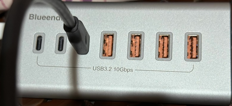 Neo外接Gen4的SSD 則Hub需要額外供電