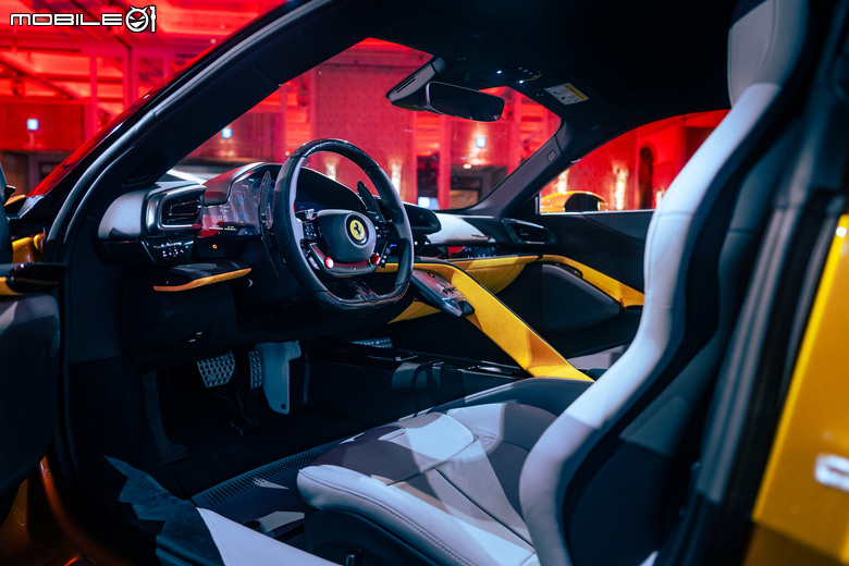 Ferrari 849 Testarossa 台灣正式發表｜1050匹的驚人綜效輸出、賽車基因的道路版化身！
