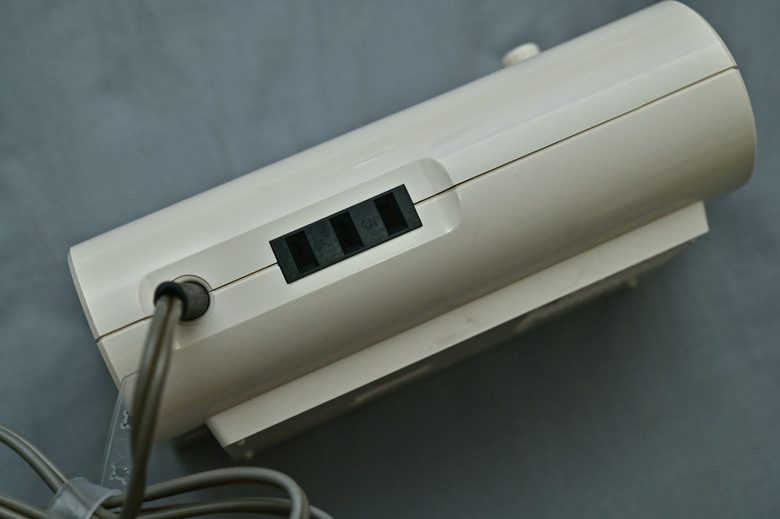 [開箱]全新三菱電機 SG-1300 翻頁鐘開箱分享