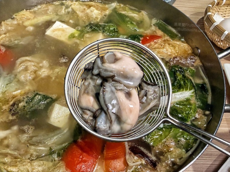 點我看大圖 四代傳承古早味!手炒沙茶爐清甜不膩,越煮越香,台中聚餐推薦