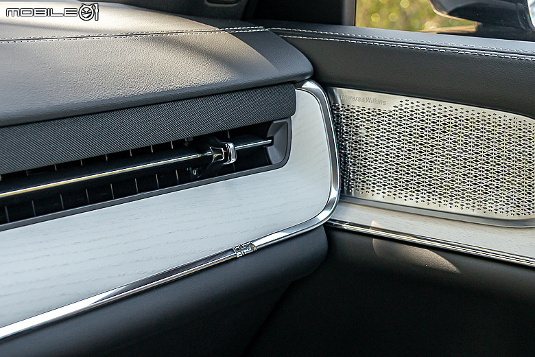 Volvo EX90 美國試駕報導｜承先啟後、引領未來的七座電動休旅！