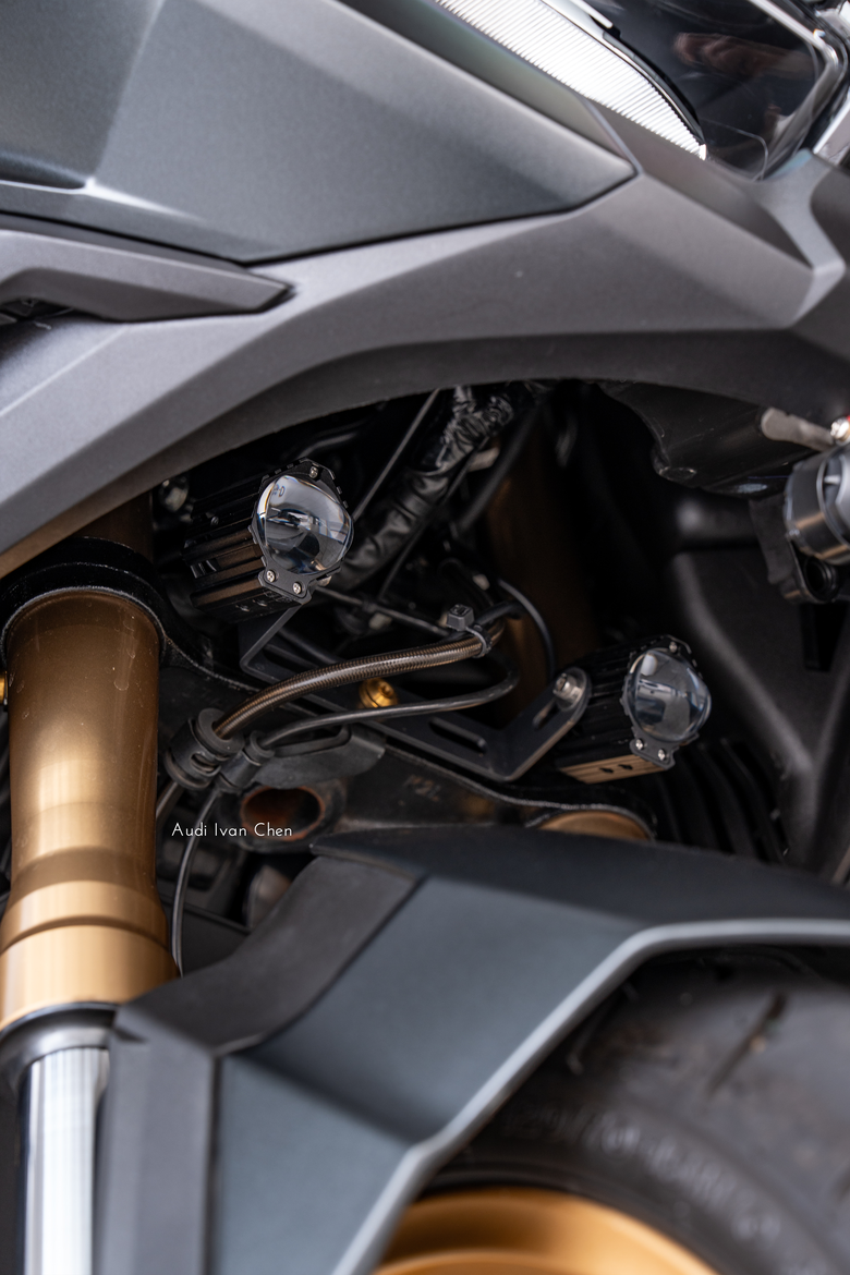 ADV350 改裝心得|Andreani 前叉+Öhlins 後避震全面升級