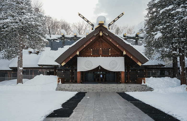 點我看大圖 2026 北海道12天小蜜月 (終)『暴風雪裡的余市蒸餾所 & 北海道唯一米其林三星法餐』