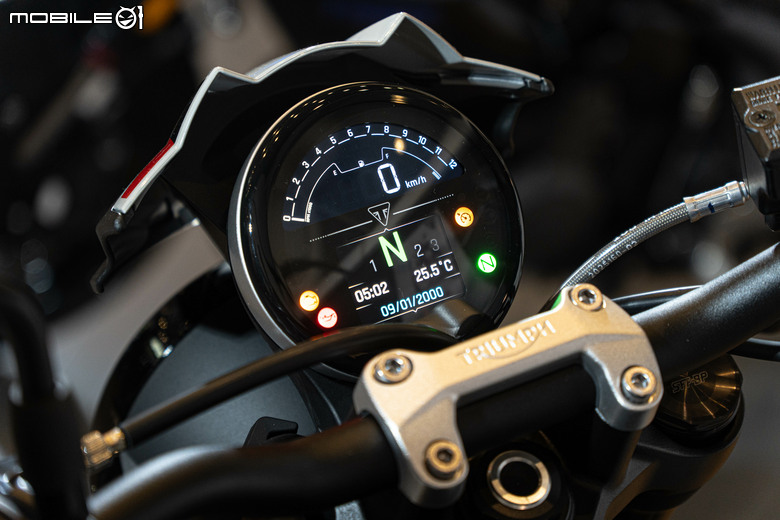 2026 Triumph Trident 800 發表試駕｜建議售價：499,000元，動力大提升扭力超有感！