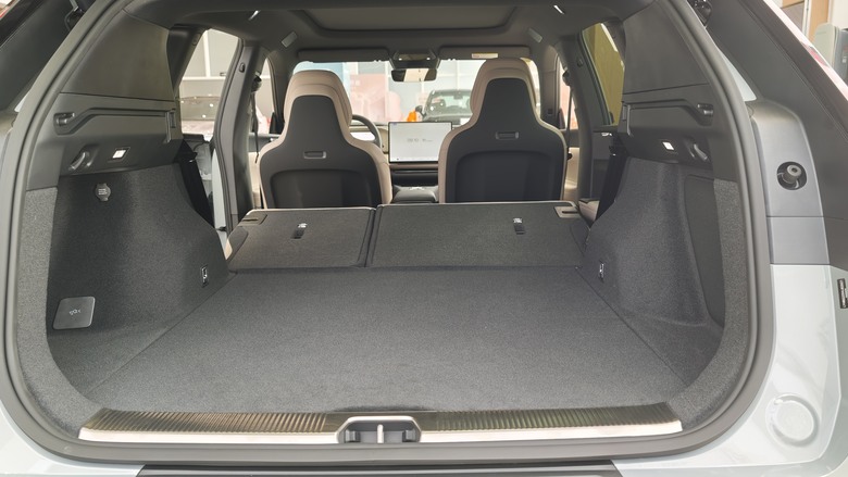 Volvo New XC70 - 境外首次素人試駕分享(應該是啦~)