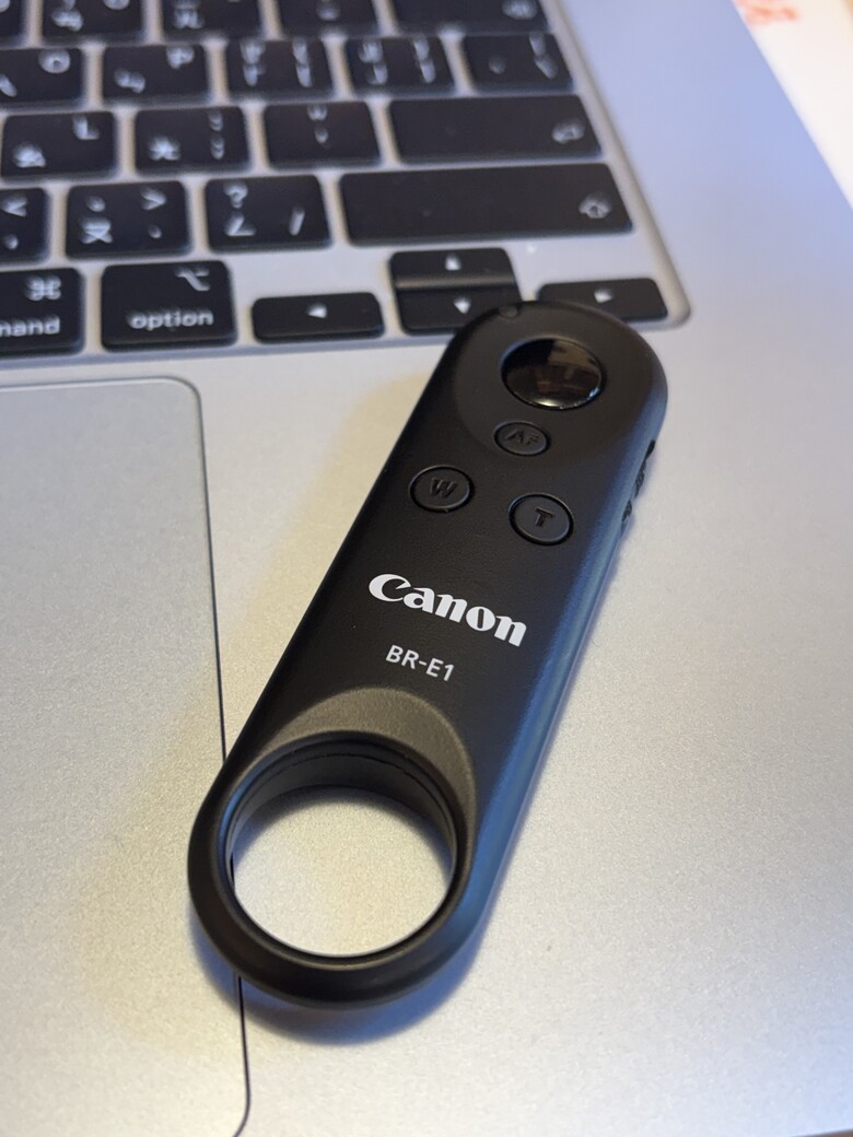 原本只是買相機，結果越買越多｜Canon HG-100TBR、LP-E17 電池與副廠座充入手心得