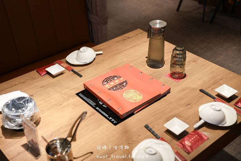 雞湯界愛馬仕！免費無限續湯，A5和牛與現流海鮮的奢華饗宴，台北包廂餐廳推薦，附最新菜單