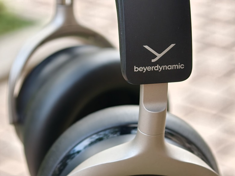 德國老牌的逆襲：beyerdynamic Aventho 200