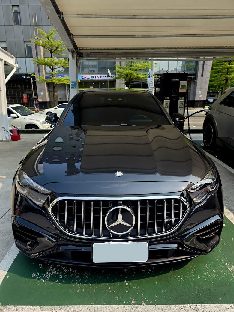 開箱Mercedes-E53-W214