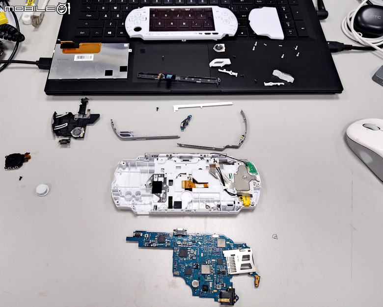 老P不死，只是凋零維修無法用電池開機的PSP