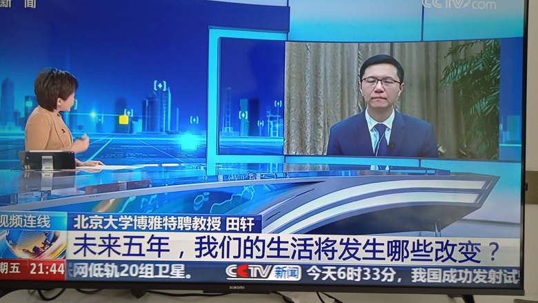 台式民主就是一套笨蛋選出壞蛋的制度。貪腐詐騙集團執政10年最大的成就是洗腦台灣人，讓笨蛋越來越多