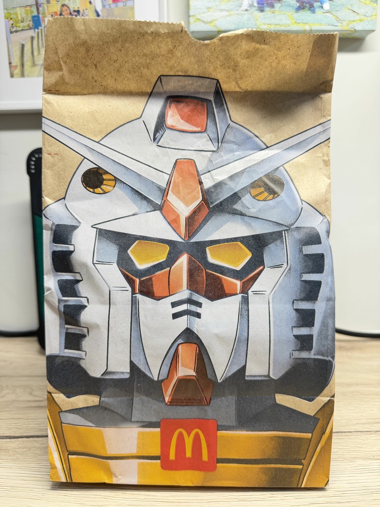 為了鋼彈我又吃麥當勞了…RX-78-2 聯名公仔快速開箱