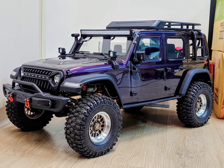【開箱+改裝】Rlaarlo mk07v2 Jeep Wrangler 式樣 1/7 攀岩遙控車 開箱 + 持續改裝歷程
