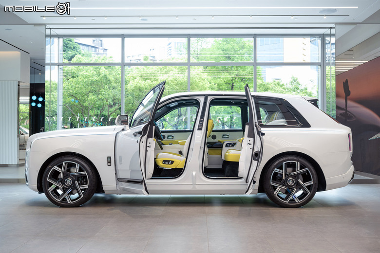 Rolls-Royce Black Badge Cullinan 在台灣正式推出|包含專屬套件、建議售價3033.4萬元起!