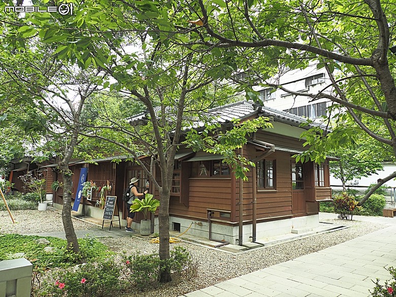 桃園景福宮、大廟口派出所、桃園77藝文町、桃園文學館、桃園市新住民文化會館、桃園軌道願景館、米倉劇場、桃園文昌宮、桃園第一街 — 2026桃園舊市區與古城巡訪