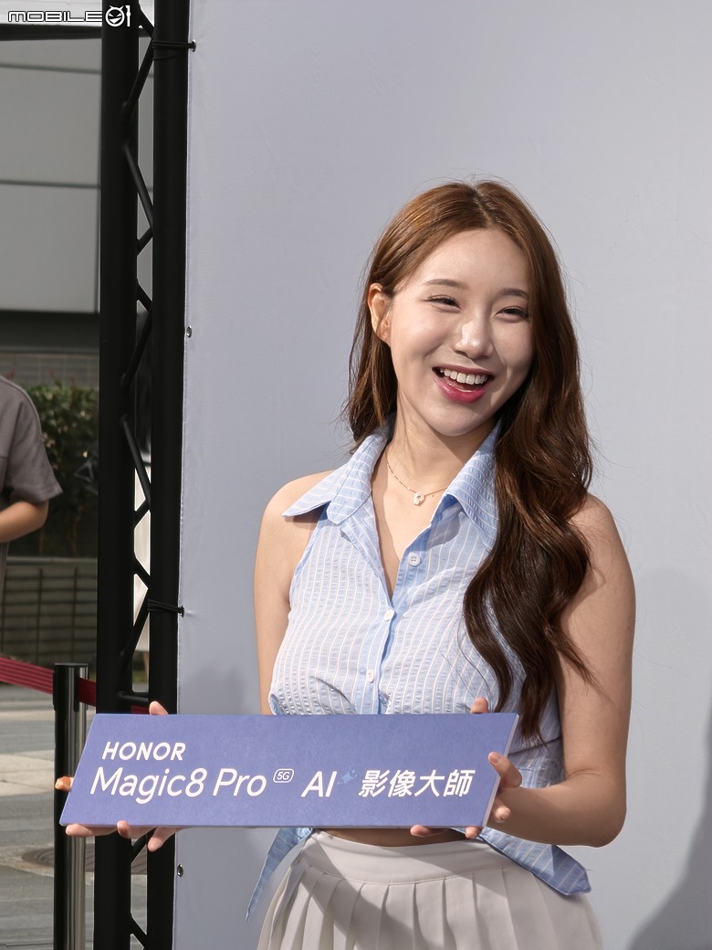HONOR Magic8 Pro 兩週狂銷千台，李雅英助陣三創體驗店盛大開幕！
