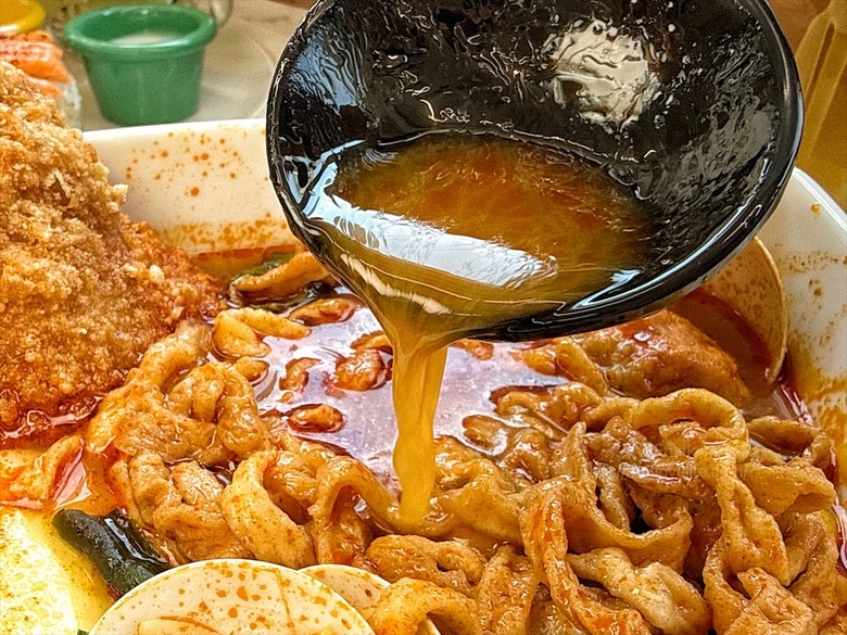 后里早午餐推薦，拼盤、鍋燒、咖哩飯統統有，就在麗寶樂園附近！