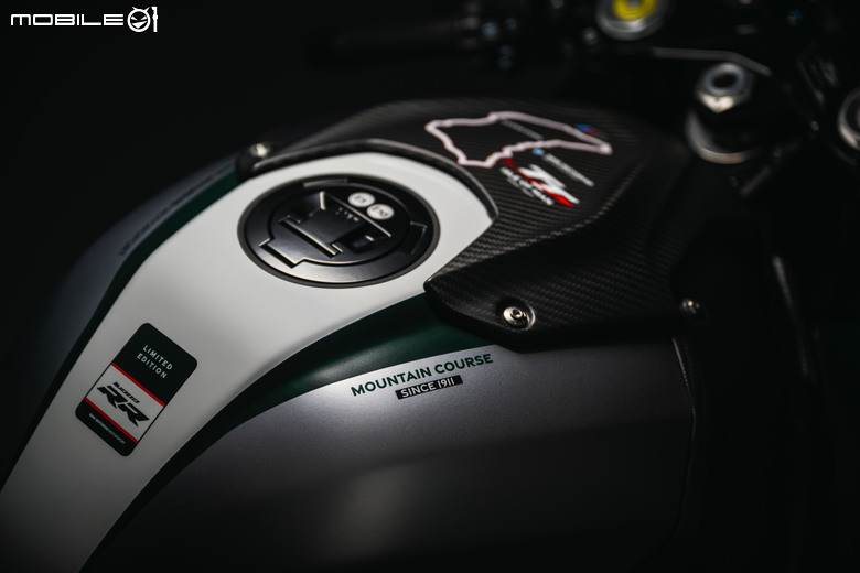 點我看大圖 曼島TT歡慶115屆!BMW Motorrad推出曼島TT特仕版M 1000 RR!