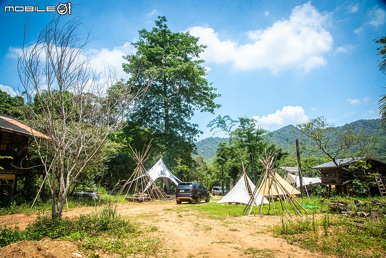 駕著新年式Discovery前往苗栗秘境咖啡店｜一趟說走就走的山林咖啡小旅行！